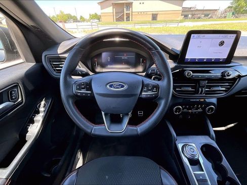 Used 2024 Ford Escape ST-Line AWD/4WD image 5