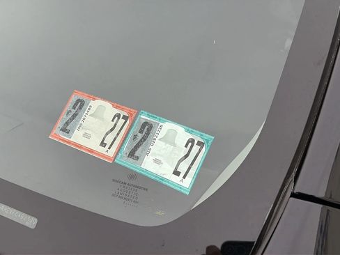 Used 2015 Toyota Corolla LE Premium image 27