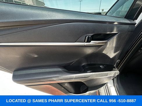 Used 2025 Toyota Camry SE w/ Convenience Package FWD image 20