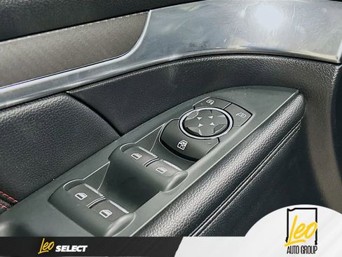 Used 2019 Ford Explorer Sport image 18