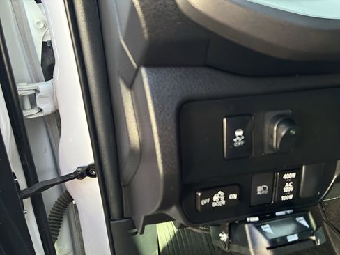 Used 2023 Toyota Tacoma TRD Off-Road image 23