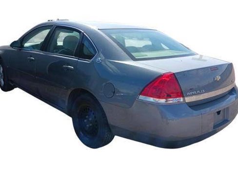 Used 2008 Chevrolet Impala LT FWD image 3
