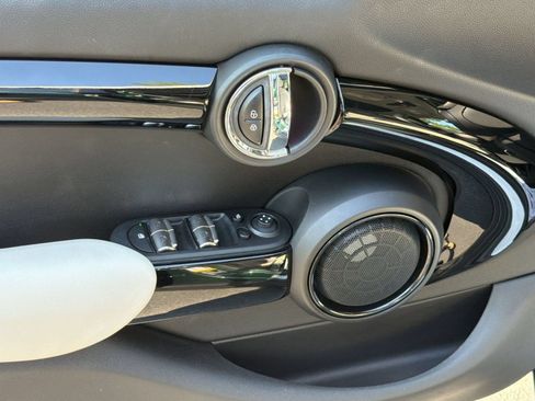 Used 2019 MINI Cooper S w/ Premium Package FWD image 26