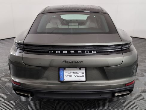 Certified 2025 Porsche Panamera image 7