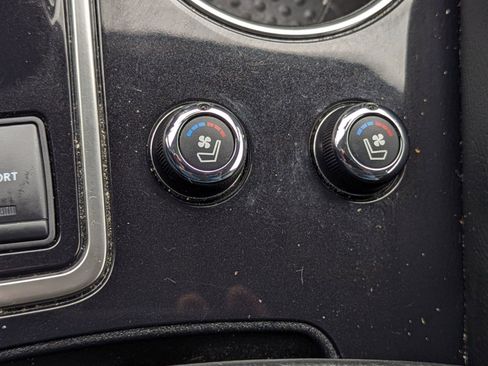 Used 2017 Nissan Maxima Platinum w/ Medallion Package image 34