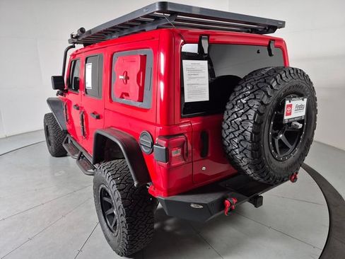 Used 2019 Jeep Wrangler Unlimited Sahara w/ Quick Order Package 24M Moab AWD/4WD image 3