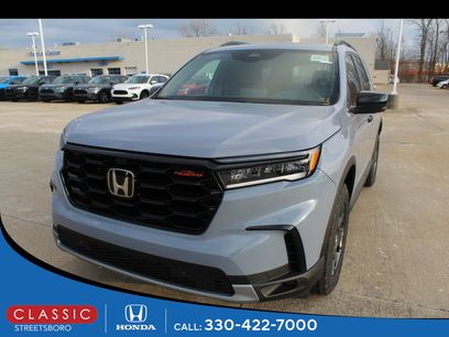 New 2025 Honda Pilot TrailSport