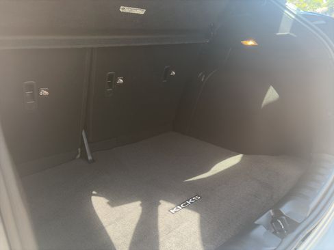 Used 2023 Nissan Kicks SR w/ SR Premium Package FWD image 29