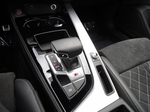 Used 2021 Audi S4 Premium Plus image 38