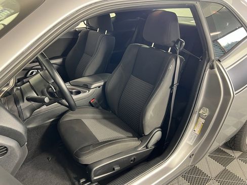Used 2017 Dodge Challenger SXT w/ Super Sport Group (SS/T) image 17