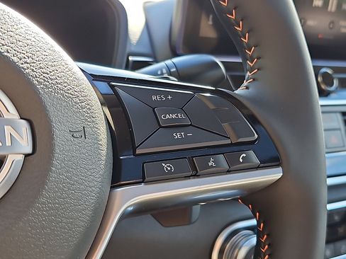 New 2025 Nissan Altima 2.5 SR w/ SR Premium Package image 18