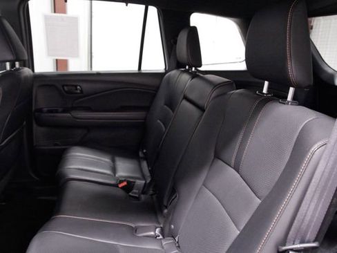 Certified 2022 Honda Passport TrailSport image 17