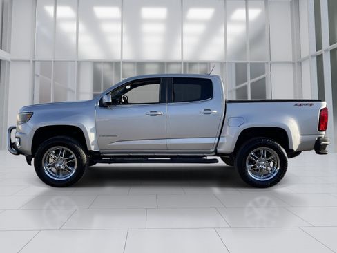 Used 2016 Chevrolet Colorado LT w/ LT Convenience Package AWD/4WD image 3