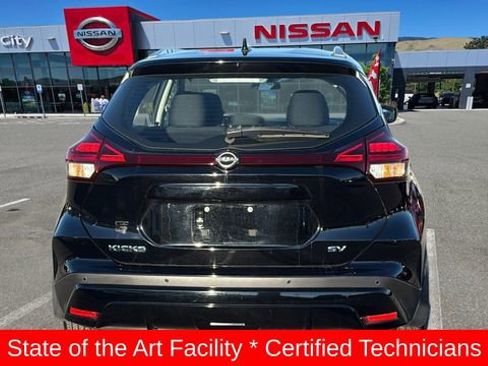 Used 2024 Nissan Kicks SV image 4