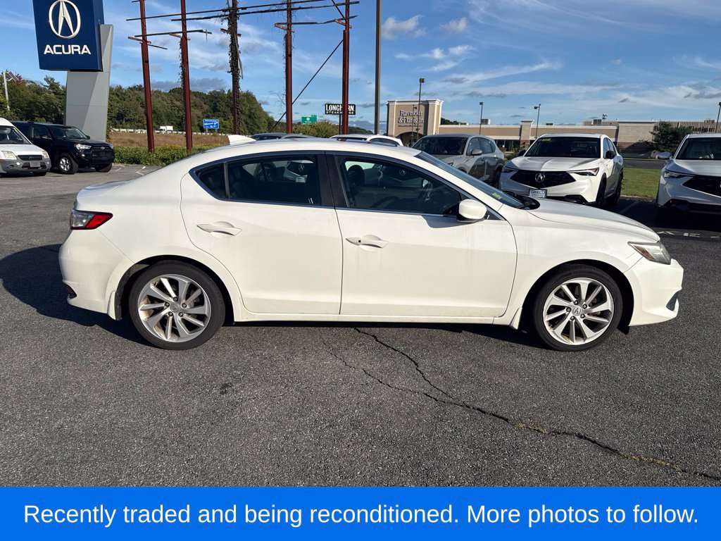 Used 2017 Acura ILX FWD image 2
