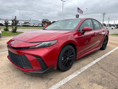Used 2025 Toyota Camry SE