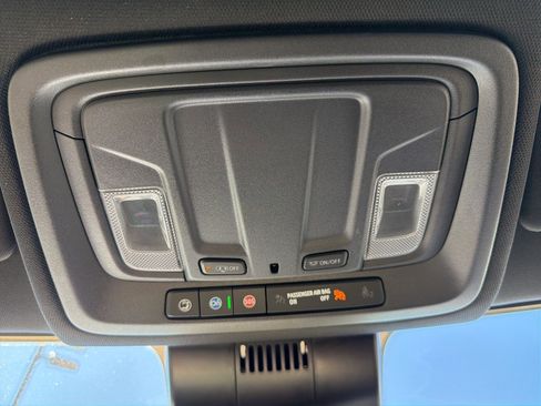 Used 2023 GMC Sierra 1500 AT4 image 97