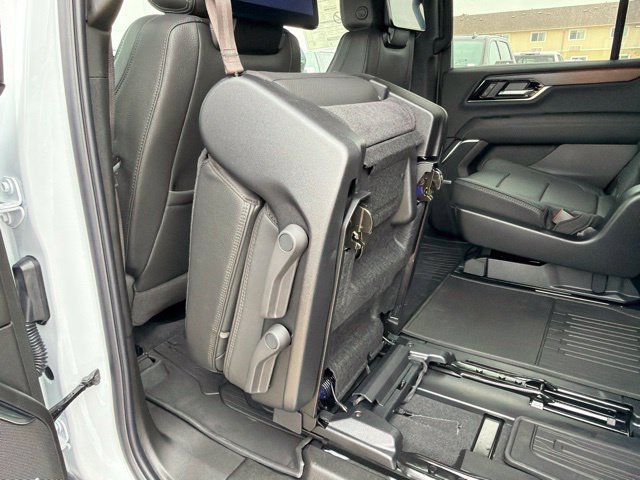 New 2026 GMC Yukon Denali w/ Denali Reserve Package AWD/4WD image 43