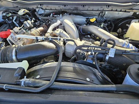 Used 2024 Ford F250 Lariat image 35