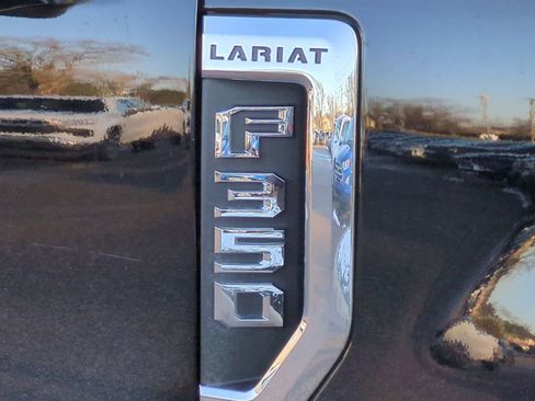 Used 2022 Ford F350 Lariat w/ Tremor Off-Road Package image 13