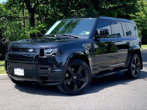 Certified 2025 Land Rover Defender 110 X-Dynamic SE AWD/4WD image 1