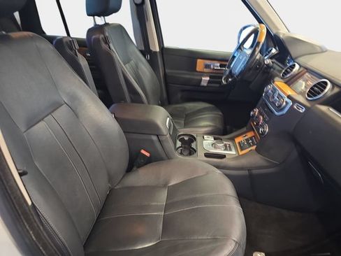 Used 2016 Land Rover LR4 HSE AWD/4WD image 12