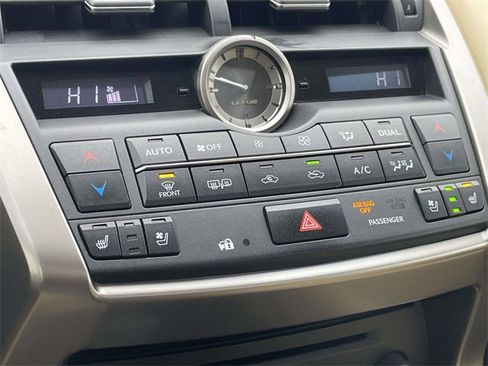 Used 2015 Lexus NX 300h FWD image 36