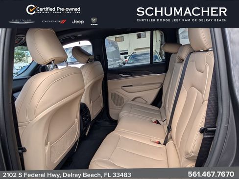 Certified 2024 Jeep Grand Cherokee Limited AWD/4WD image 13