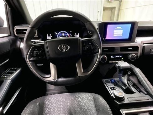 Used 2026 Toyota 4Runner SR5 AWD/4WD image 5