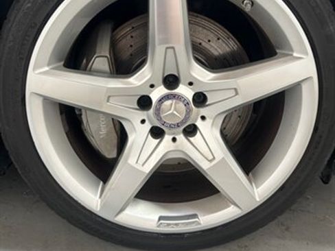 Used 2013 Mercedes-Benz SL 550 w/ Premium Pkg image 30