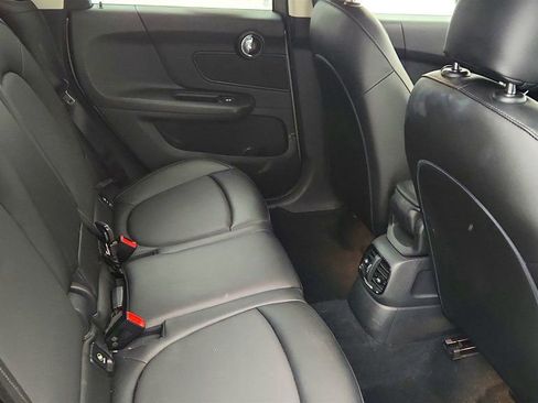Used 2018 MINI Cooper Countryman with Technology & Premium Pack image 21