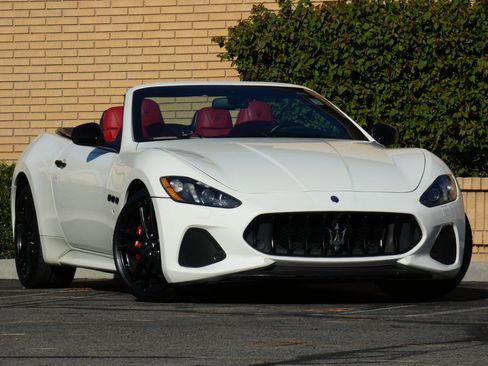 Used 2019 Maserati GranTurismo Sport image 3