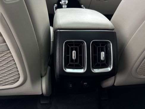 Used 2021 Kia Sorento S w/ Panoramic Sunroof Package FWD image 37