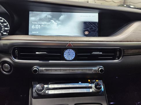 Used 2021 Genesis G90 3.3T Premium image 36