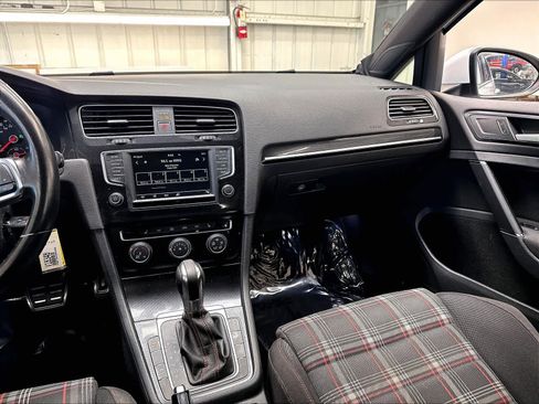 Used 2016 Volkswagen GTI S FWD image 12