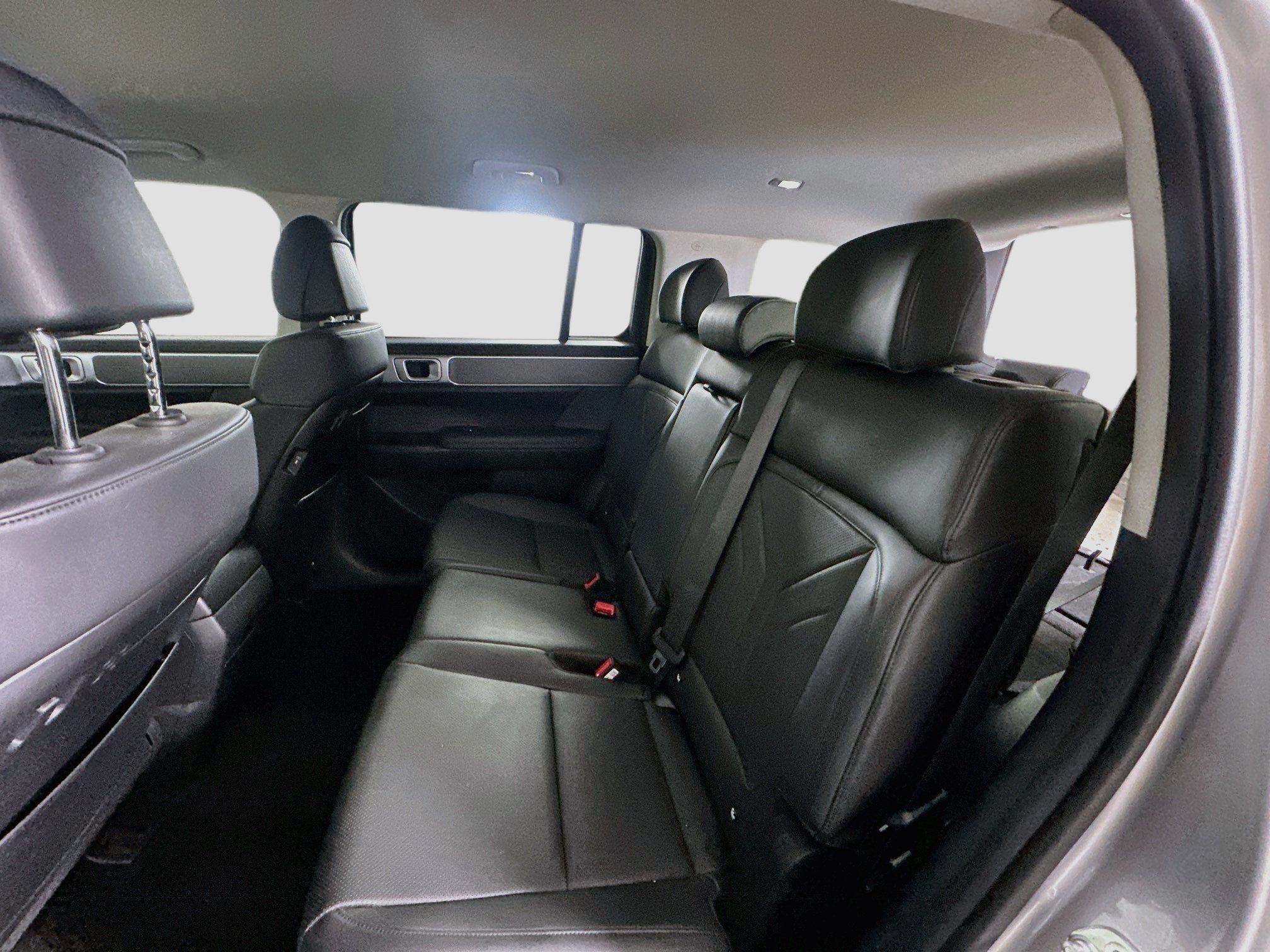 Used 2026 Hyundai Santa Fe SEL FWD image 26