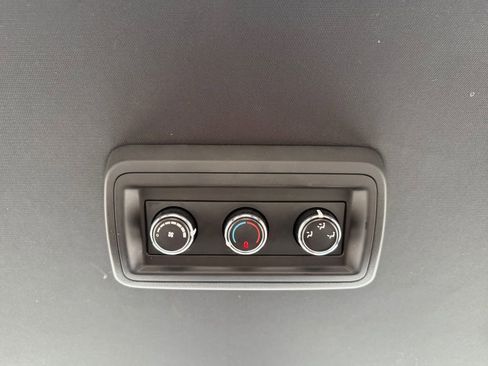 Used 2020 Dodge Grand Caravan SE FWD image 28