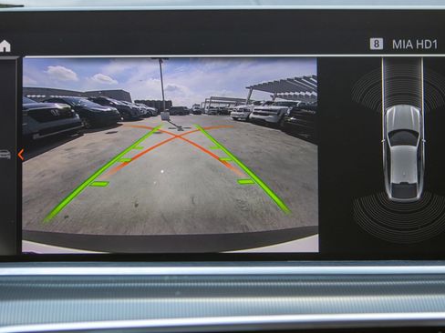 Used 2023 BMW X6 xDrive40i w/ M Sport Package image 32