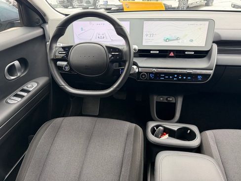 Used 2024 Hyundai Ioniq 5 SE image 21