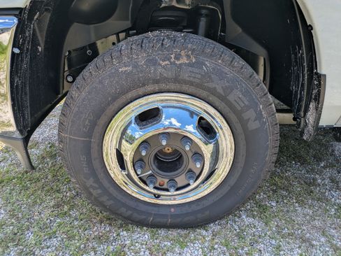 New 2026 RAM 3500 Tradesman AWD/4WD image 11
