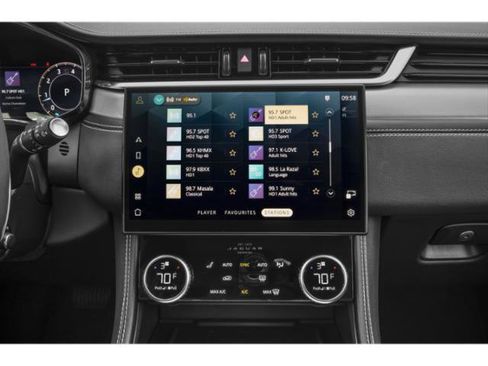 Used 2025 Jaguar F-PACE R-Dynamic S AWD/4WD image 10