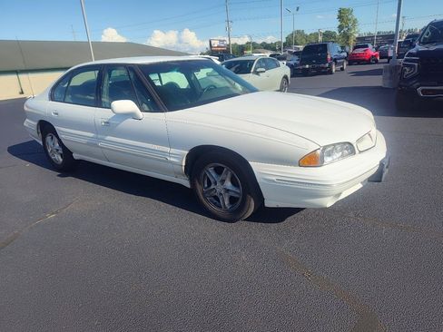 Used 1999 Pontiac Bonneville SE w/ Opt Pkg FWD image 11