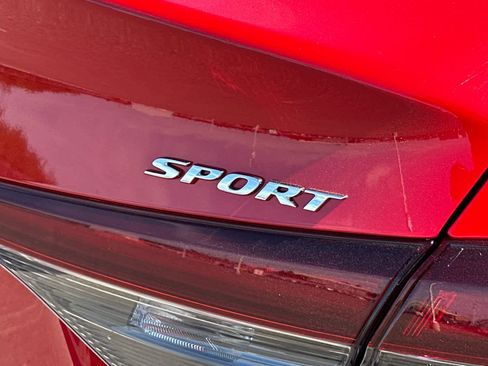 Certified 2025 Honda Civic Sport image 31