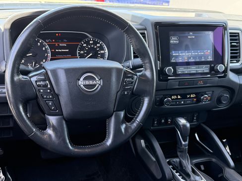 Used 2023 Nissan Frontier SV w/ SV Premium Package RWD image 26