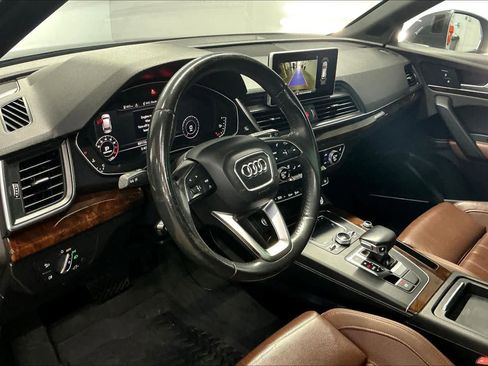 Used 2018 Audi Q5 Premium Plus w/ Premium Plus Package image 16