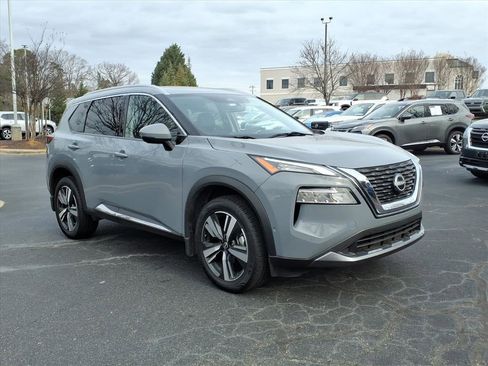 Used 2023 Nissan Rogue SL w/ SL Premium Package image 1