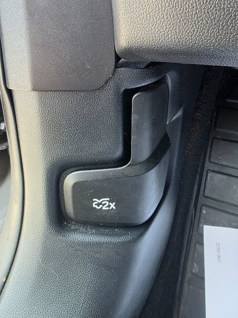 Used 2024 Ford Escape ST-Line w/ Tech Pack #1 AWD/4WD image 22