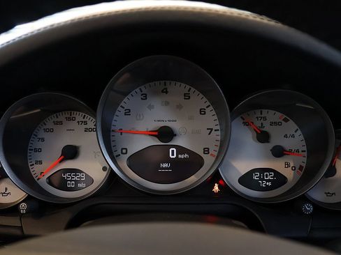 Used 2005 Porsche 911 Carrera S RWD image 30