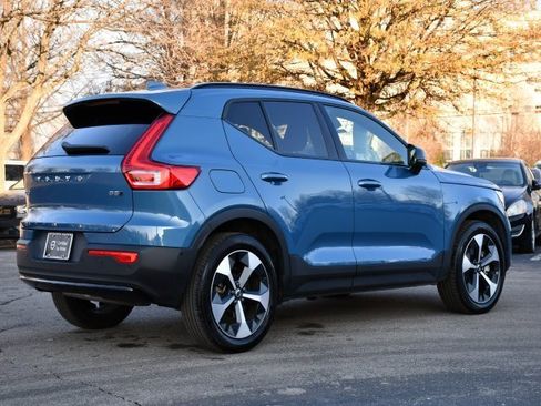 Certified 2025 Volvo XC40 B5 Plus image 7
