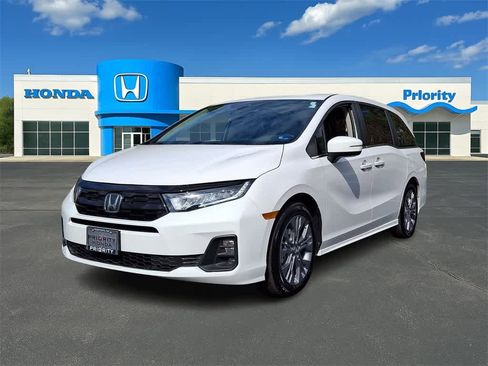 Certified 2025 Honda Odyssey Touring image 1